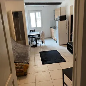 petit-appartement-calme-en-plein-centre-du-village-de-ribiers.fr-provencehotel.com/